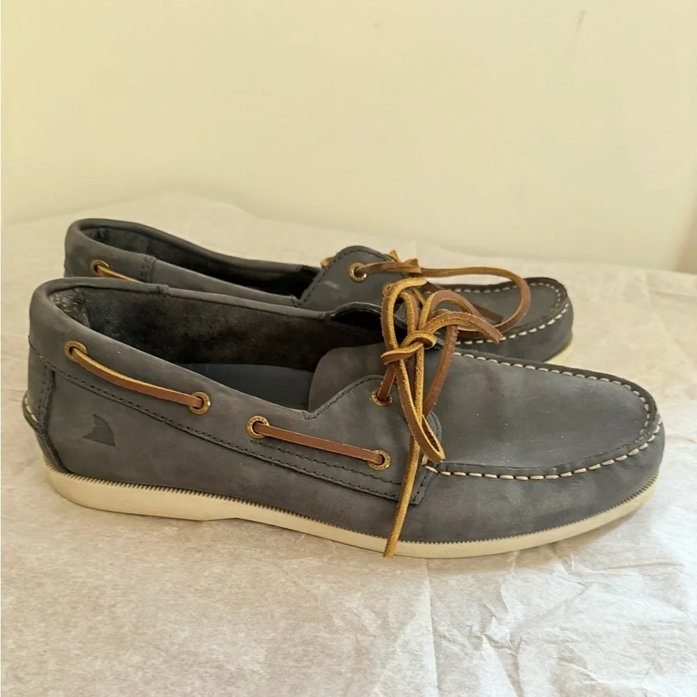 Rugged Shark Classic Men’s Blue Leather Boat Shoe Sip On Shoe Loafer Size 11